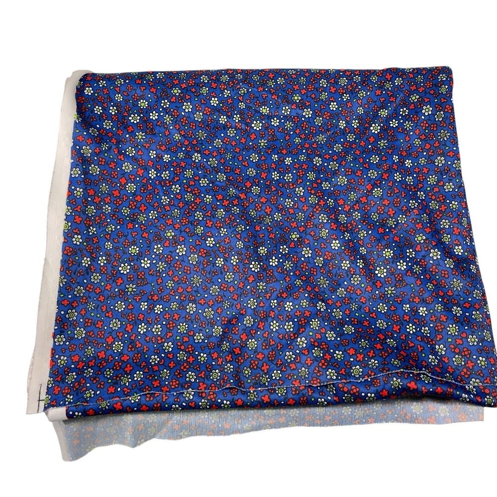 64x108" Blue Ditsy Floral Fabric 2 Way Stretch Retro Cottagecore Sewing Craft - Picture 2 of 5